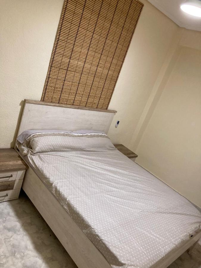 Apartamento A 100 Metros De La Playa Malvarrosa Valencia Exterior photo