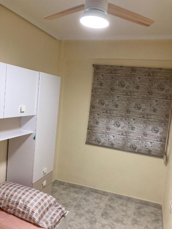 Apartamento A 100 Metros De La Playa Malvarrosa Valencia Exterior photo